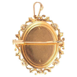 A Pearl And Yellow Gold Pendent/Brooch