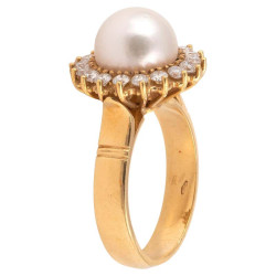 Cultured Pearl and Diamond Cluster Ring
