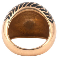 A 18kt Yellow Gold And Black Enamel Ring