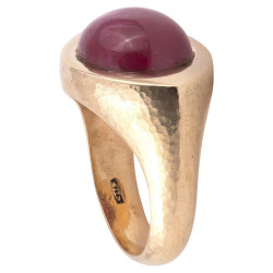 Unisex 18k Gold Retro Cabochon Ruby Ring, Circa 1980s, Italy, 10ct