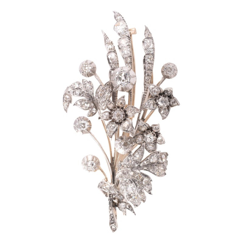 A Victorian Diamond Brooch/Pendant