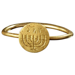 Byzantine Gold Men's Ring With Jewish Menorah 6th-7th Century AD