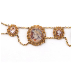 Early 19th Century Shell Cameo Gold Necklace