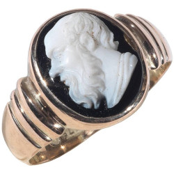 Gold Ring with a Black Agate Socrates Cameo