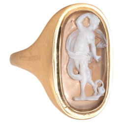 Gold Agate Cameo Ring Depicting Eurydice 17th Century