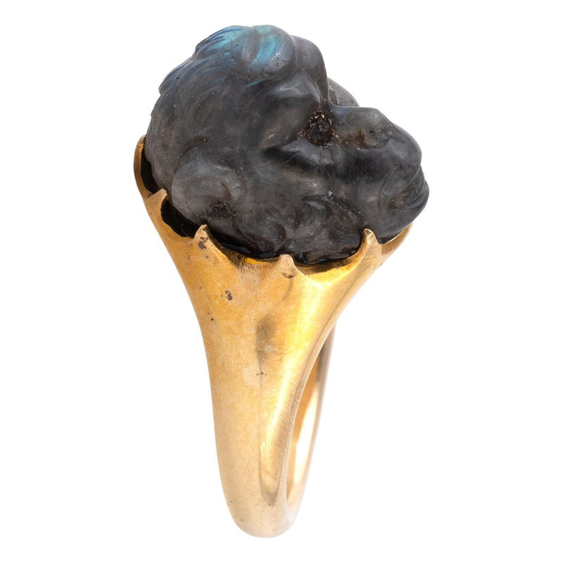 Labradorite Cameo ring of a Monkey 19th Century
