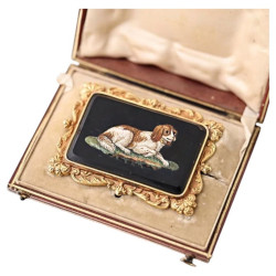19th century Antique 18kt Yellow Gold Micro-Mosaic Dog Brooch