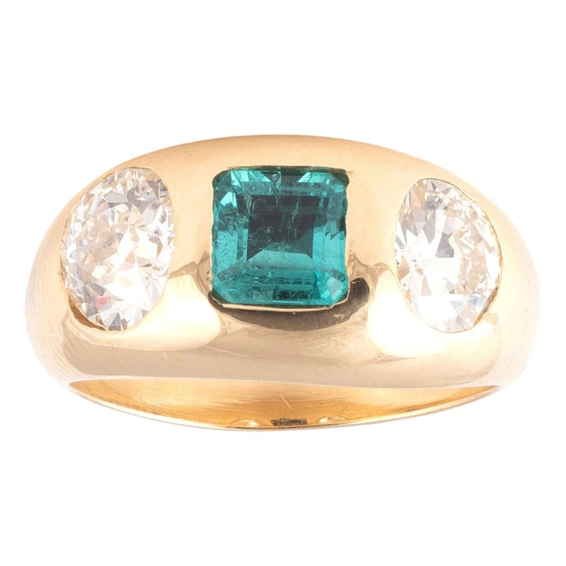 Vintage 0.85ct Colombian Emerald and 2.05ct Old Cut Diamond Three Stone Set Ring