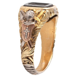 Antique Neo-Gothic Knight's Ring Platinum and Bicolored Gold circa 1850