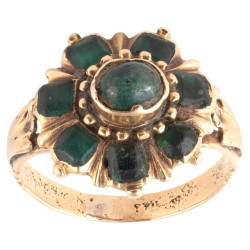 Early 17th Century Italian Yellow Gold Emerald Cluster Ring