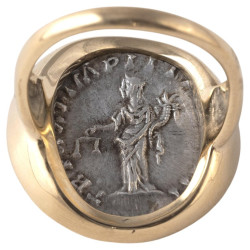 Gold Ring with Silver Denarius of Emperor Marcus Aurelius, 161 CE - 180 CE