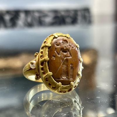 Ancient Roman Gold Ring with Neptune Intaglio #bernardoantichita