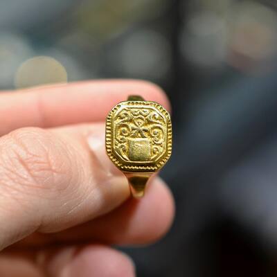 17th Century Fine Gold Merchant Ring #bernardo
